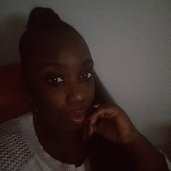 Meet your Posher, Bria - Picture 5 of 5